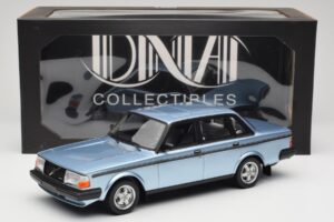 Volvo 244 Turbo ライトブルー DNA 1:18 DNA000135 メタル - 画像 6/6