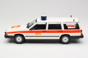 Volvo 740 GL Break ASB Köln Minichamps 1:18 155171794 メタル - 画像 3/6