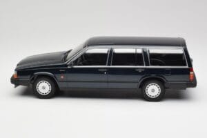 Volvo 740 GL エステート ダークグリーンメタリック Minichamps 1:18 155171771 メタル - 画像 3/6