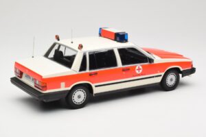 Volvo 740 GL DRK Aschaffenburg Minichamps 1:18 155171790 メタル - 画像 2/6