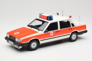 Volvo 740 GL DRK Aschaffenburg Minichamps 1:18 155171790 メタル