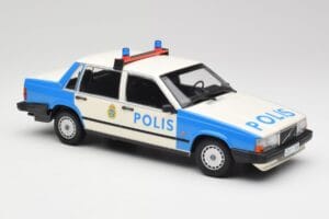 Volvo 740 GL スウェーデン警察 Minichamps 1:18 155171791 メタル - 画像 4/6