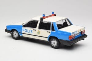 Volvo 740 GL スウェーデン警察 Minichamps 1:18 155171791 メタル - 画像 5/6