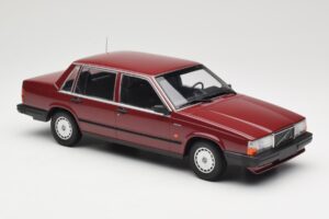 Volvo 740 GL レッド Minichamps 1:18 155171704 メタル - 画像 4/6