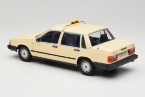Volvo 740 GL タクシー ドイツ Minichamps 1:18 155171792 メタル - 画像 5/6