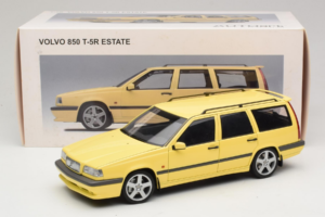 Volvo 850 T-5R エステート Cream Yellow AUTOart 1:18 79506 メタル - 画像 8/8