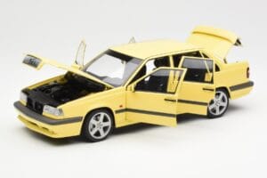 Volvo 850 T-5R イエロー AUTOart 1:18 79501 メタル - 画像 2/8
