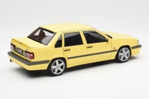 Volvo 850 T-5R イエロー AUTOart 1:18 79501 メタル - 画像 3/8