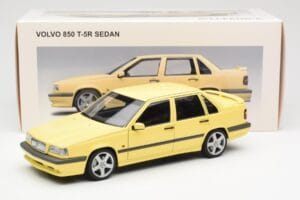 Volvo 850 T-5R イエロー AUTOart 1:18 79501 メタル - 画像 8/8