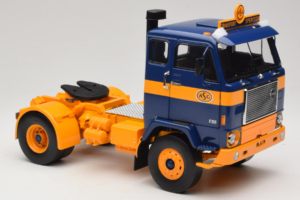 Volvo F88 ダークブルー イエロー MCG 1:18 MCG18140 メタル - 画像 6/8