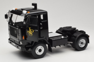 Volvo F88 John Player Special Black MCG 1:18 MCG18217 メタル - 画像 2/8