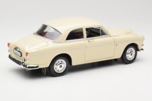 Volvo P121 Amazon ホワイト Revell 1:18 08866 メタル - 画像 3/8