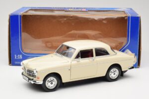 Volvo P121 Amazon ホワイト Revell 1:18 08866 メタル - 画像 8/8
