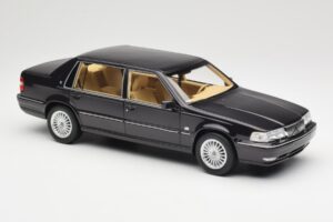 Volvo S90 Royal Violet DNA 1:18 DNA000089 メタル - 画像 4/6