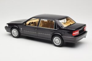 Volvo S90 Royal Violet DNA 1:18 DNA000089 メタル - 画像 5/6