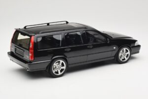 Volvo V70 R P80 ブラック DNA 1:18 DNA000232 メタル - 画像 2/6