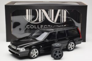 Volvo V70 R P80 ブラック DNA 1:18 DNA000232 メタル - 画像 6/6