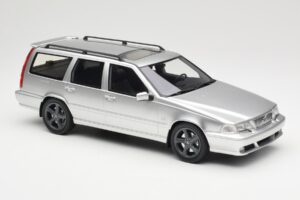 Volvo V70 R P80 シルバー DNA 1:18 DNA000155 メタル - 画像 4/6
