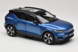 Volvo XC40 Recharge ブルー メタリック Paudi Model 1:18 2562373 メタル - 画像 6/8