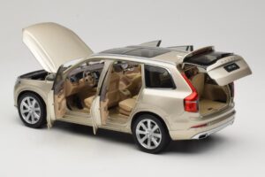 Volvo XC90 Luminous Sand Yellow Paudi Model 1:18 9430841 メタル - 画像 5/8