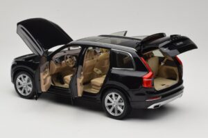 Volvo XC90 Onyx Black Paudi Model 1:18 9430842 メタル - 画像 5/8