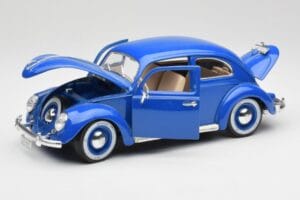 Volkswagen Beetle ブルー Bburago 1:18 23124646 メタル - 画像 2/8