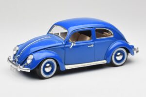 Volkswagen Beetle ブルー Bburago 1:18 23124646 メタル