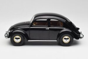 Volkswagen Beetle Type 1 ブラック Minichamps 1:18 107054001 メタル - 画像 3/6