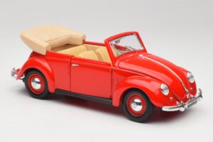 Volkswagen カブリオレ ルビーレッド Maisto 1:18 32826 メタル - 画像 6/8