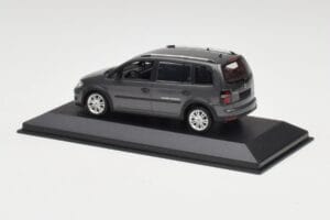 Volkswagen Cross Touran プラチナグレー Minichamps 1:43 400056170 メタル - 画像 3/4