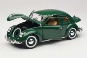Volkswagen Export Sedan ベリルグリーン Maisto 1:18 31820 メタル - 画像 2/8