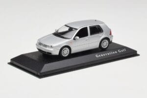 Volkswagen Golf Mk4 リフレックスシルバー Minichamps 1:43 4527111022 メタル - 画像 2/4