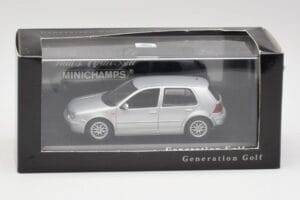 Volkswagen Golf Mk4 リフレックスシルバー Minichamps 1:43 4527111022 メタル - 画像 4/4