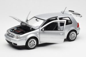 Volkswagen Golf Mk5 GTI シルバー Norev 1:18 188570 メタル - 画像 2/8