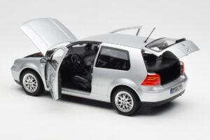 Volkswagen Golf Mk5 GTI シルバー Norev 1:18 188570 メタル - 画像 5/8