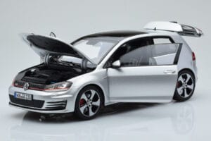 Volkswagen Golf GTI Mk7 Reflex シルバー Norev 1:18 188551 メタル - 画像 2/8