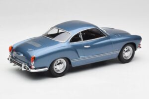 Volkswagen Karmann Ghia Coupe ネプチューンブルー Minichamps 1:18 155054022 メタル - 画像 2/6