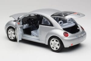 Volkswagen New Beetle リフレックスシルバーメタリック Bburago 1:18 3322 メタル - 画像 5/8