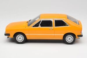 Volkswagen Scirocco GTI Mk1 Jaune Marino Otto 1:18 OT467 レジン - 画像 3/6