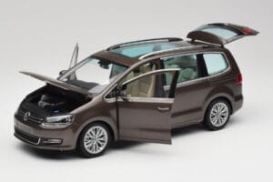Volkswagen Sharan 7N オークブラウン メタリック Minichamps 1:18 110051001 メタル - 画像 2/8