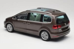 Volkswagen Sharan 7N オークブラウン メタリック Minichamps 1:18 110051001 メタル - 画像 7/8
