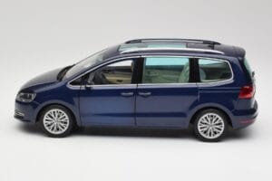 Volkswagen Sharan 7N シャドー ブルー メタリック Minichamps 1:18 110051100 メタル - 画像 4/8