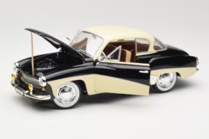 Wartburg 311 クーペ ブラック & ベージュ Revell 1:18 08419 メタル - 画像 2/8