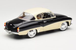 Wartburg 311 クーペ ブラック & ベージュ Revell 1:18 08419 メタル - 画像 3/8