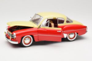 Wartburg 311 クーペ レッド & ベージュ Revell 1:18 8418 メタル - 画像 2/8