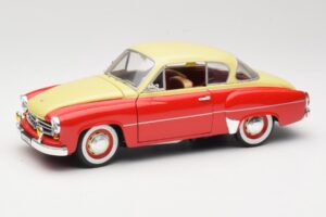 Wartburg 311 クーペ レッド & ベージュ Revell 1:18 8418 メタル