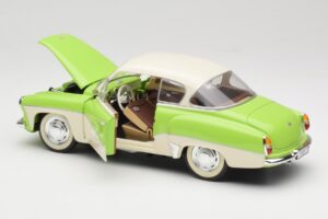 Wartburg 313 パステルグリーン オーバー ベージュ Revell 1:18 9018 メタル - 画像 5/8