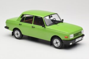 Wartburg 353 グリーン MCG 1:18 MCG18062 メタル - 画像 4/6