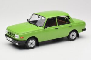 Wartburg 353 グリーン MCG 1:18 MCG18062 メタル