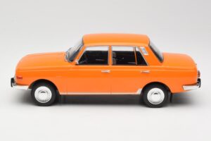 Wartburg 353 オレンジ MCG 1:18 MCG18061 メタル - 画像 3/6